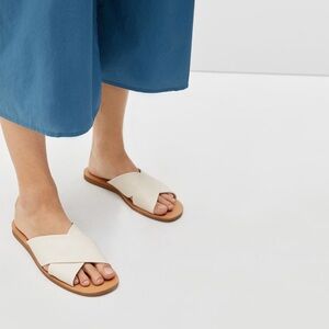 Everlane The Day Crossover Sandal in Cream